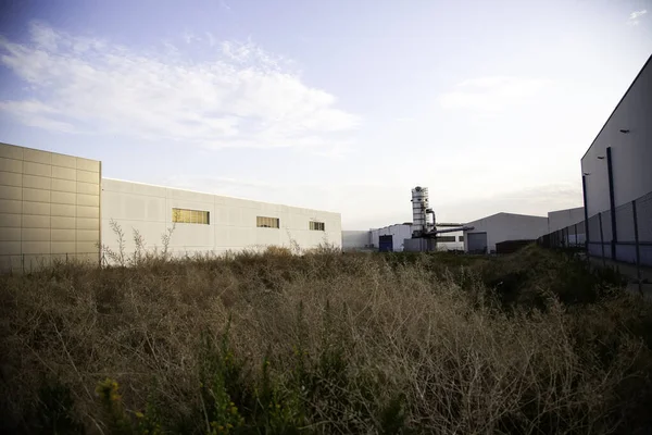 Atomerőmű Kéményszennyező Füsttel Környezettel Ökológiával — Stock Fotó