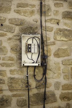 Şehirdeki eski elektrikli aletlerin, aydınlatmaların detayları