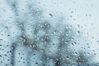 Yağmur damlaları ile Kristal