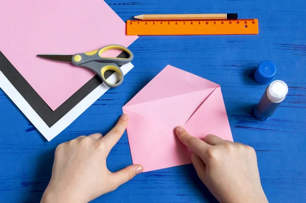 Comment Faire Une Enveloppe Forme Lapin Pour Les Salutations Pâques — Photo