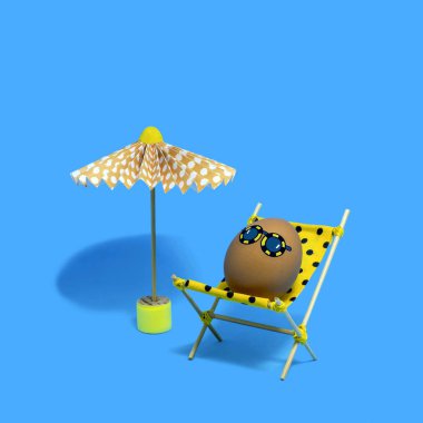 El yapımı şezlong şemsiye altında güneşlenme komik yumurta. Komik bir fikir nasıl kahverengi yumurta görünür. Yaratıcılık, hayal ve fantezi. Özgün Paskalya kavramı, en az stili