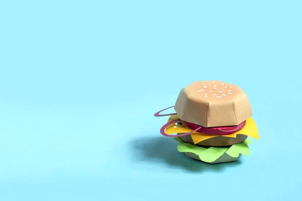 Hamburger gemaakt van papier — Stockfoto