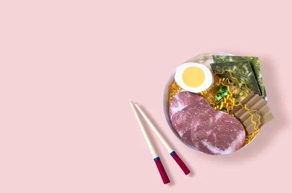 Asiatisk ramen soppa gjord av papper — Stockfoto
