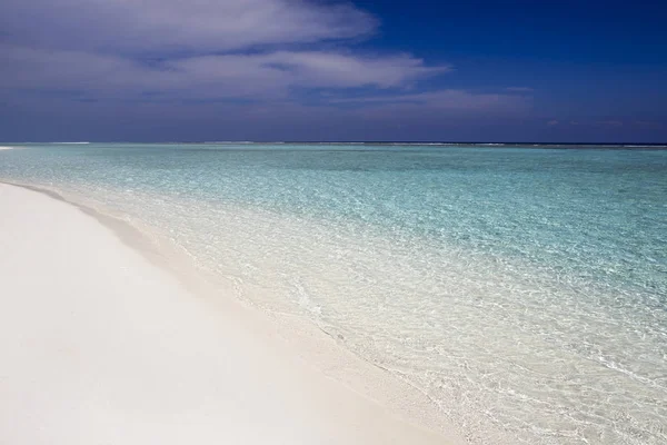 Ilhas Tropicais Atóis Puras Águas Azul Turquesa Oceano Areia Coral — Fotografia de Stock