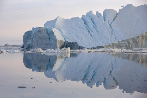 Naturaleza Paisajes Zonas Polares Nuestro Planeta Viaja Recipiente Científico Entre — Foto de Stock