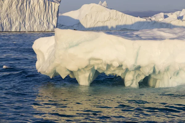 Naturaleza Paisajes Zonas Polares Nuestro Planeta Viaja Recipiente Científico Entre — Foto de Stock