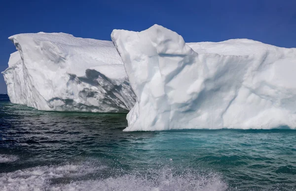 Eis Und Eisberge Ungewöhnlicher Formen Erforschung Der Polarregionen Der Erde — Stockfoto