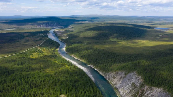 Urais Subpolares Territórios Norte Rússia Natureza Intacta Limpo Água Potável Imagens De Bancos De Imagens Sem Royalties