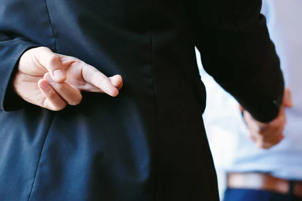 Parceiros Negócios Apertando Mão Fazendo Acordo Mas Homem Negócios Segurando — Fotografia de Stock