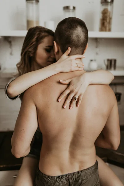 Beautiful Couple Kissing Kitchen — Stock Photo, Image