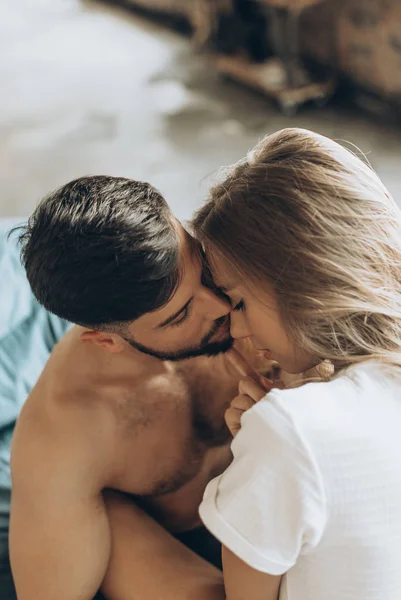 Beautiful Loving Couple Kissing Bed — Stock Photo, Image