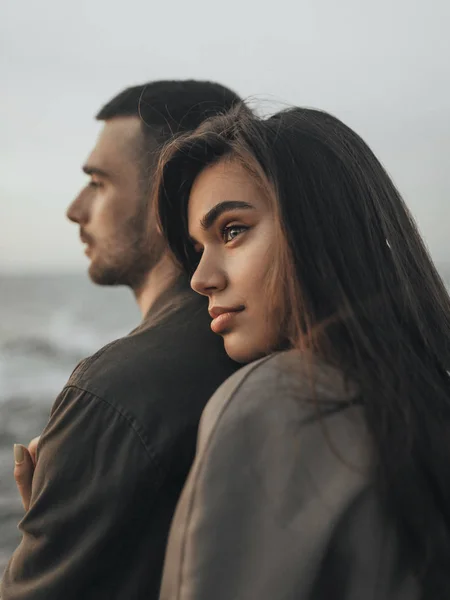 Beautiful Loving Couple Walking Sunset Authentic Love — Stock Photo, Image