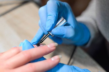 manikür, genişleme ve jöleli çivi tasarımı