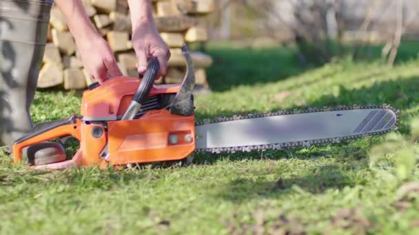 Lumberjack Starting Chainsaw Getting Ready Work Chainsaw Being Started — Stock Video