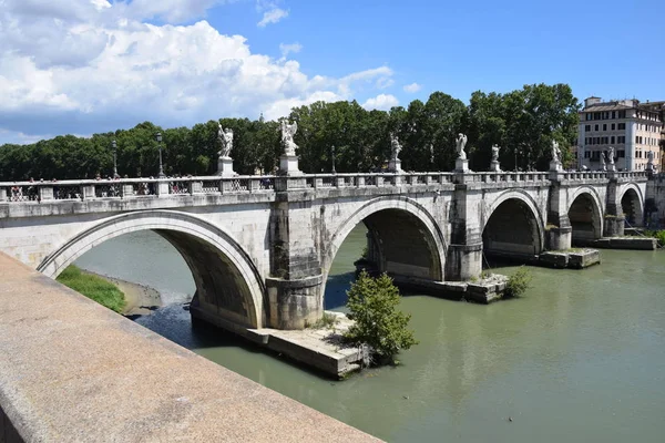 Ponte Umberto 1 in Rome