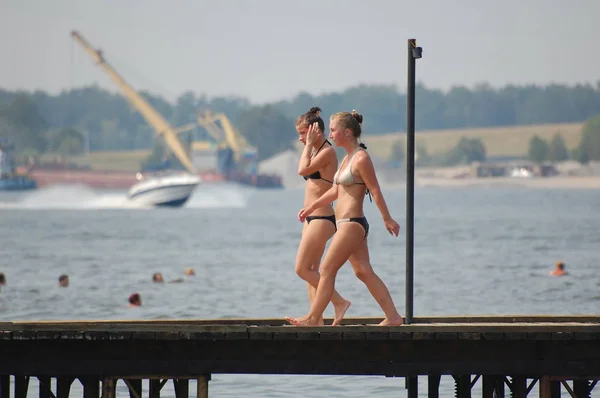 Klyazma rezervuar Rusya Moskova 'da plaj tatili