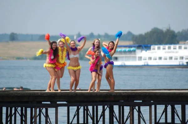 Klyazma rezervuar Rusya Moskova 'da plaj tatili