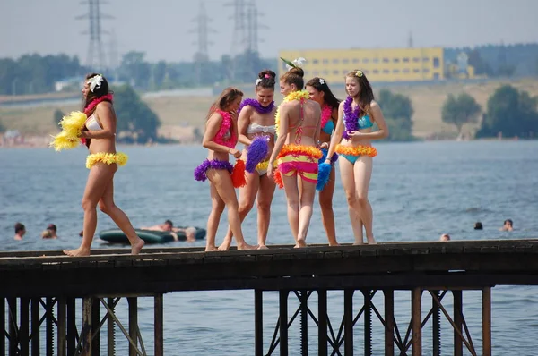 Klyazma rezervuar Rusya Moskova 'da plaj tatili