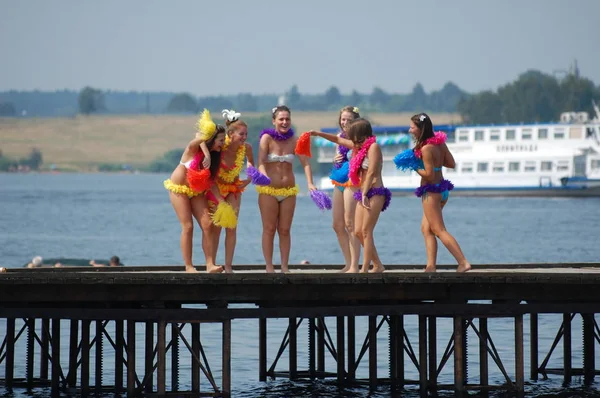 Klyazma rezervuar Rusya Moskova 'da plaj tatili