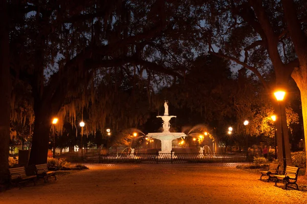 Fuente Forsyth, Parque Forsythe, Savannah, GA Fotos de stock libres de derechos