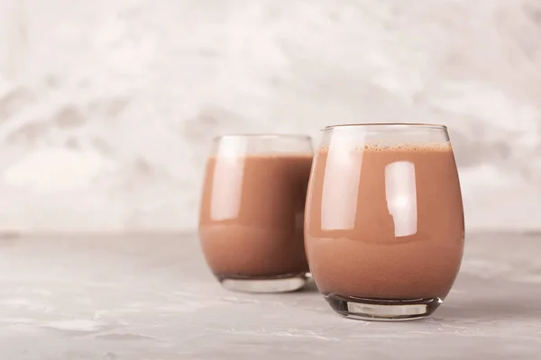 Two glasses of cocoa drink — Stock Photo, Image