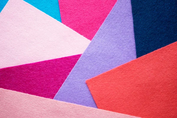 Renkli parlak kumaş hayranı. Farklı renklerde yumuşak keçeli kanat örnekleri. El yapımı ve yaratıcı için özgün bir el işi.