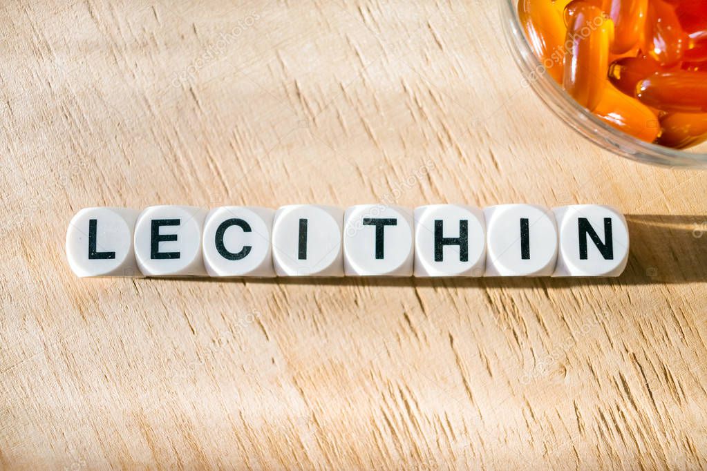 palabra Lecetin de las letras de cubos y pastillas de gel Lecithin en