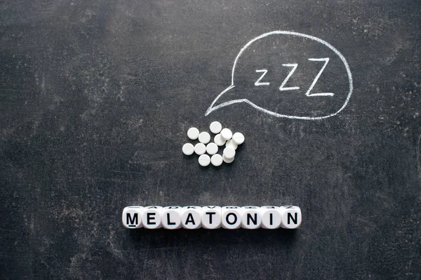 Pílulas Brancas Forma Texto Pílulas Para Dormir Drogas Hipnóticas Sedativos — Fotografia de Stock
