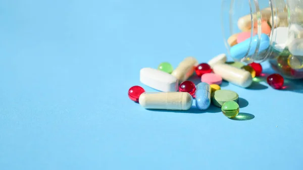 Nyomtatott Tabletták Gyógyszerek Orvostudomány Jövőbeli Nyomtatás Gyógyszereket Gyógyszertárakban Multi Színes — Stock Fotó