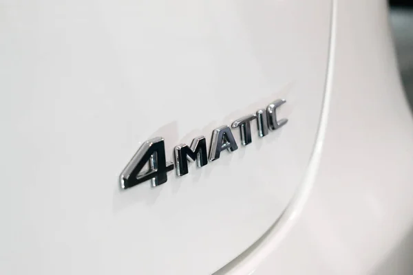 Close Logo 4Matic Mercedes Benz Coche Nuevo Salón Automóviles Salón — Foto de Stock