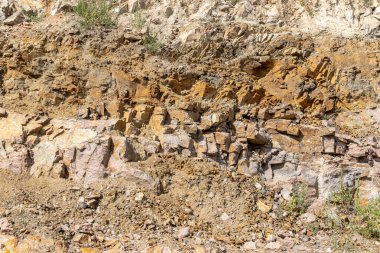 Taş granit ocağı. Kaya dokusu arka planı. Kaya gibi sert.