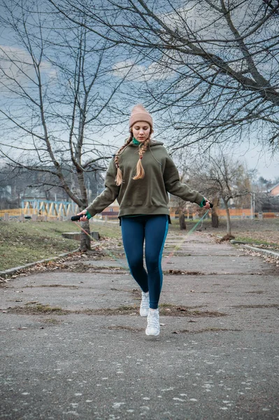 Fitness Aire Libre Entrenamiento Aire Libre Más Seguro Afuera Mujer — Foto de Stock