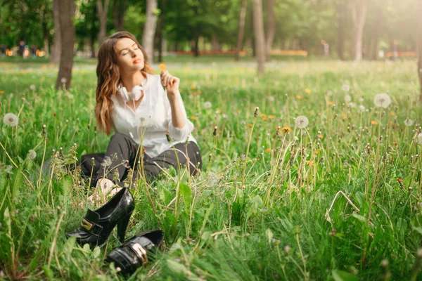 Fuori Ufficio Licenziamento Freelance Lavoro Distanza Lavoro Distanza Giovane Donna — Foto Stock