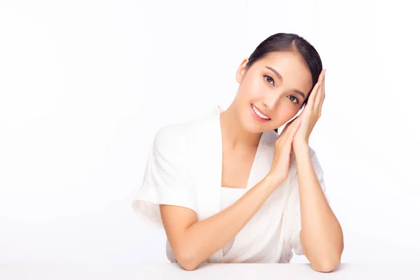 Junge Asiatische Frau Hat Schönheit Gesichtshaut Portrait Bezaubernde Junge Asiatin — Stockfoto