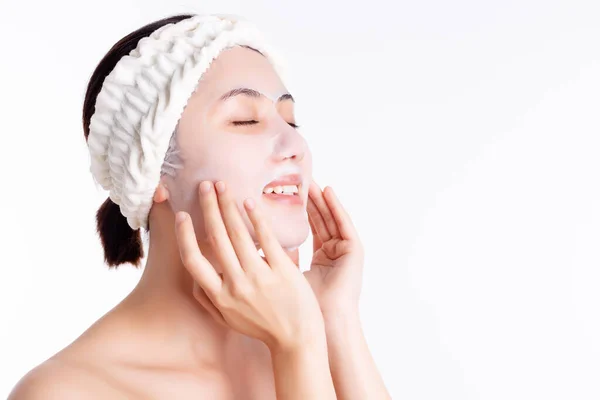 Junge Frau Anwendung Gesichtsmaske Auf Schönheit Gesicht Attraktive Schöne Mädchen — Stockfoto