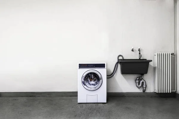 Wasruimte Met Wasmachine — Stockfoto