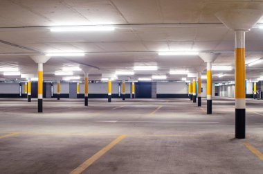 Boş toprağın altına otopark zemin 2 ışıklı