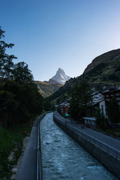 Cervin Sommet Montagne Zermatt Station Ville Journée Heure Été Ensoleillé — Photo