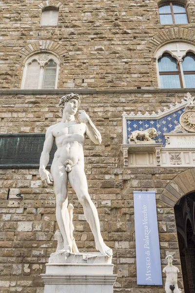 Copia Escultura David Miguel Ángel Junto Palazzo Vecchio Piazza Della — Foto de Stock