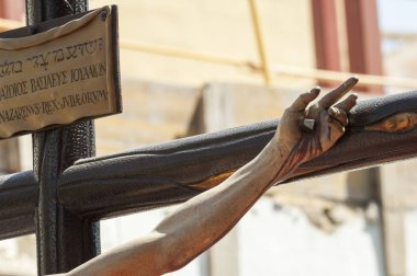 Ayrıntı heykel San Bernardo kardeşlik çarmıha gerilmiş İsa'nın çarmıha el