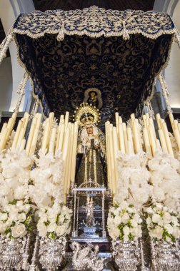 Palm Pazar günü alay dışarı çıkmadan pallium onun kilisede 