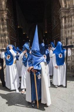 Tövbekar haç taşıyan yapısı çıkış sırasında oluşumunda 