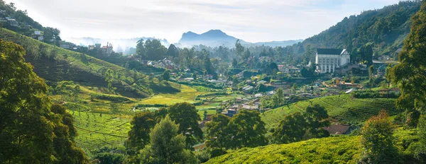 Bela Vista Panorâmica Início Manhã Cidade Montanhosa Nuwara Eliya Entre Imagem De Stock