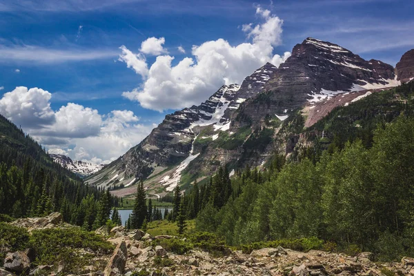 Prachtige Maroon Klokken Kratermeer Snowmass Wildernis Aspen Colorado Met Een — Stockfoto