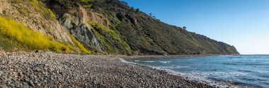 Etkileyici Bluff Koyu Panorama Kayalıkları