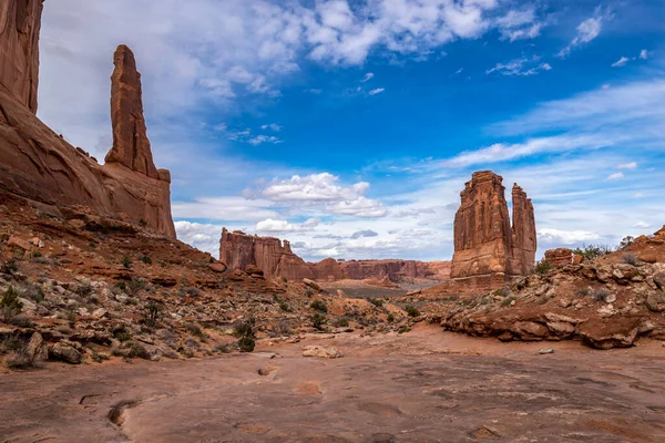 Stunning View Organ Sandstone Structure Distance Seen Park Avenue Trail — Stock Photo, Image