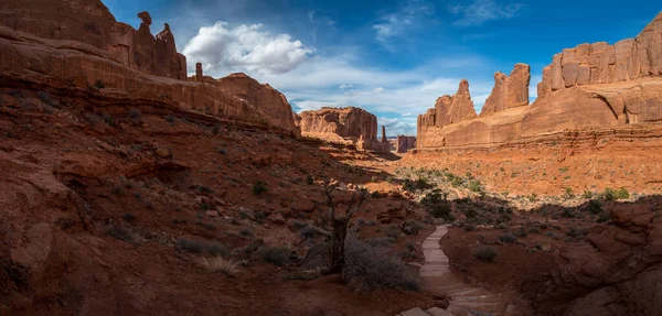 Scenic View Looking Canyon Surrounded Monolithic Sandstone Rock Structures Seen — Stock Photo, Image