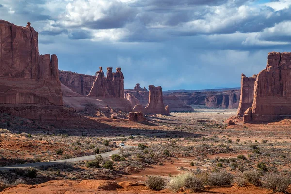 Scenic Overlook Towering Sandstone Giants Seen Arches Scenic Drive Park — Stock Photo, Image