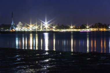 Gece Vilagarcia de Arousa ticari limandan Compostela beach