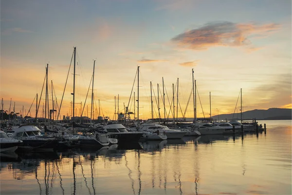 Zakotvené Lodě Marina Vilagarcia Zlaté Soumraku — Stock fotografie